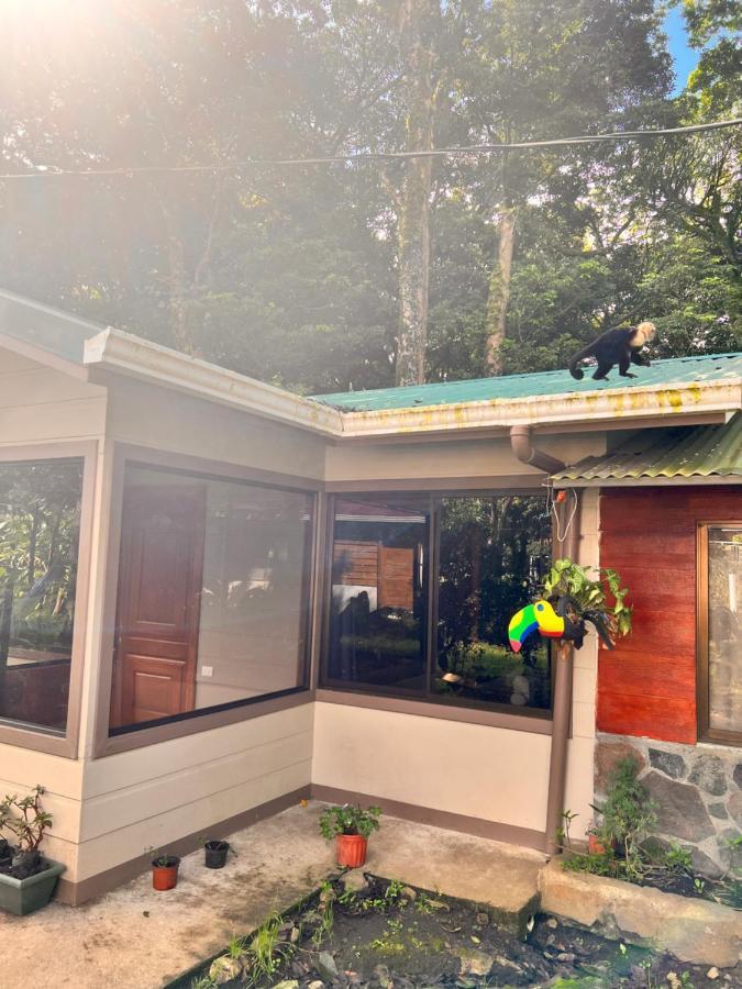B&B Thomas And Thiago Monteverde Exterior photo
